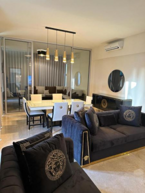 Versace Home Luxury 3BR Apt-Hamra